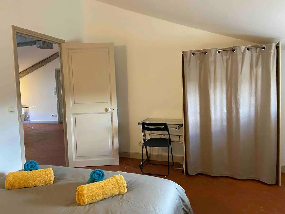 Appartement De Charme Au Coeur D'Avinyon